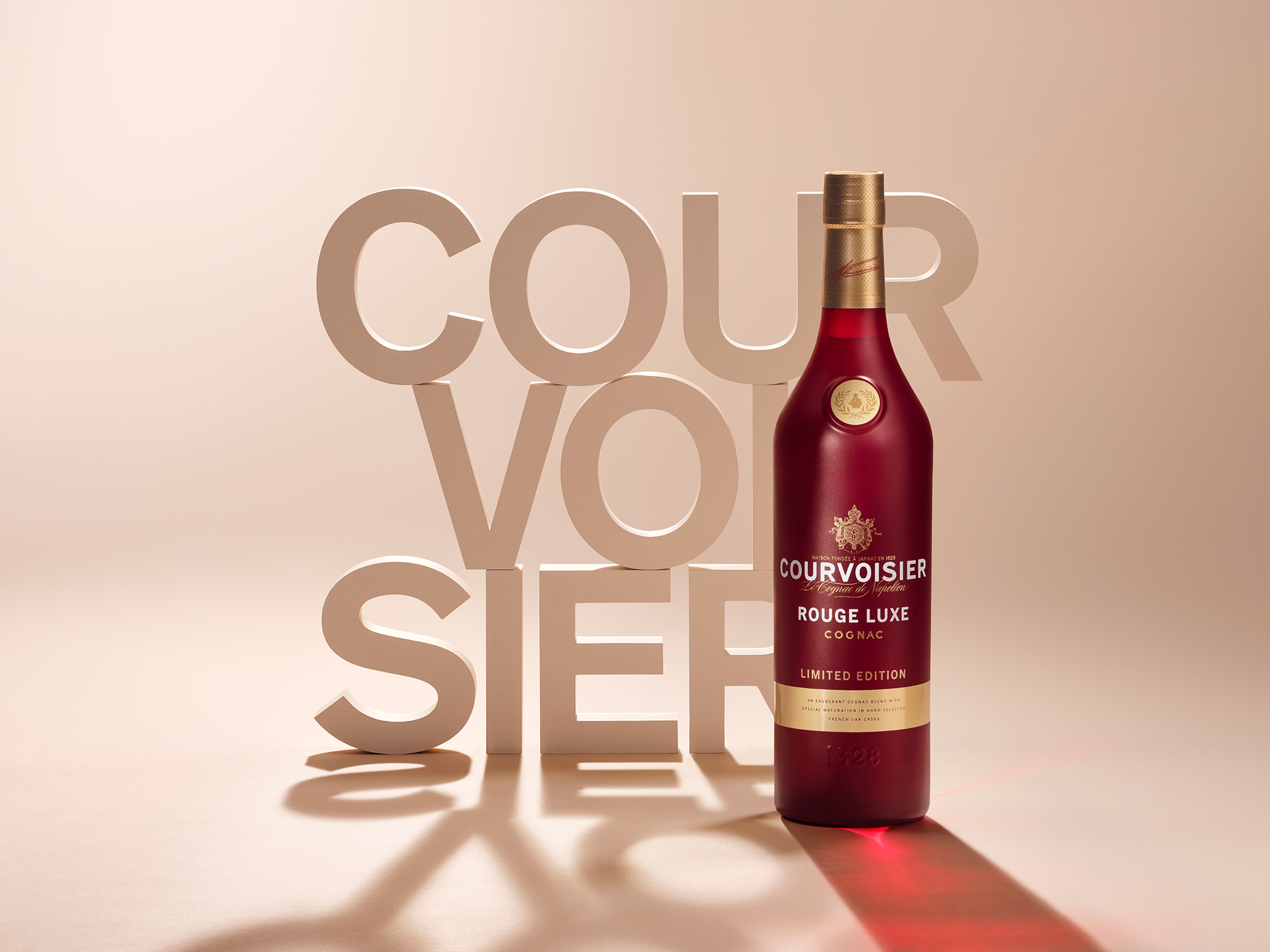 Courvoisier Rouge Luxe cognac, bottle still life, print and digital campaign, Germain Gilbert, Époque studio, Paris - 1