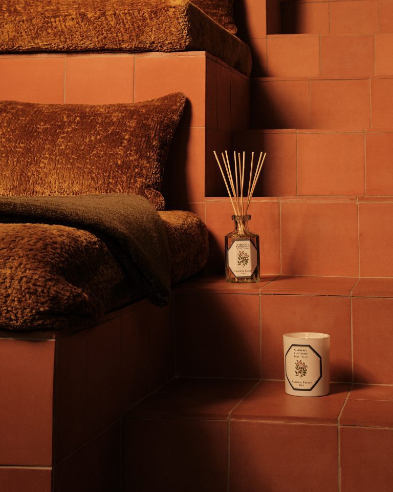 Carrière Frères, seasonal still life: scented candles, diffusers and soaps - 37