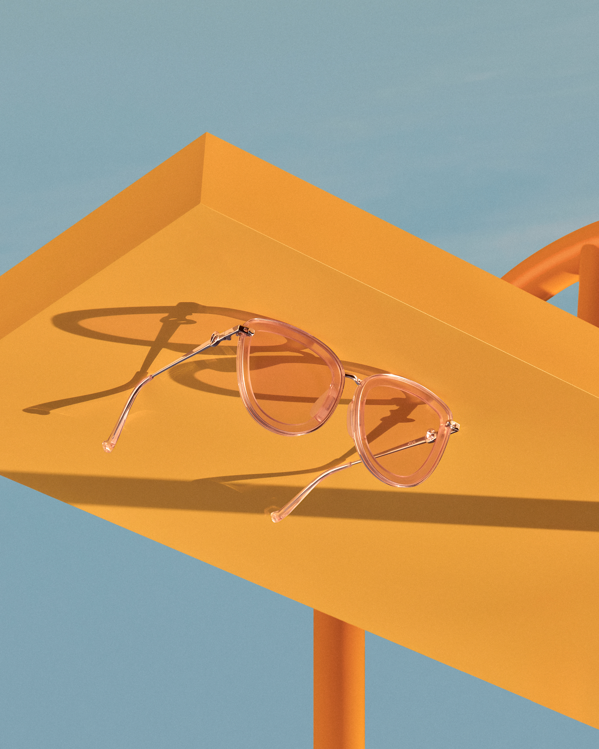 Sweet Pain, lunettes de soleil, Never Mind Gravity, Germain Gilbert, Époque studio, Paris - 11