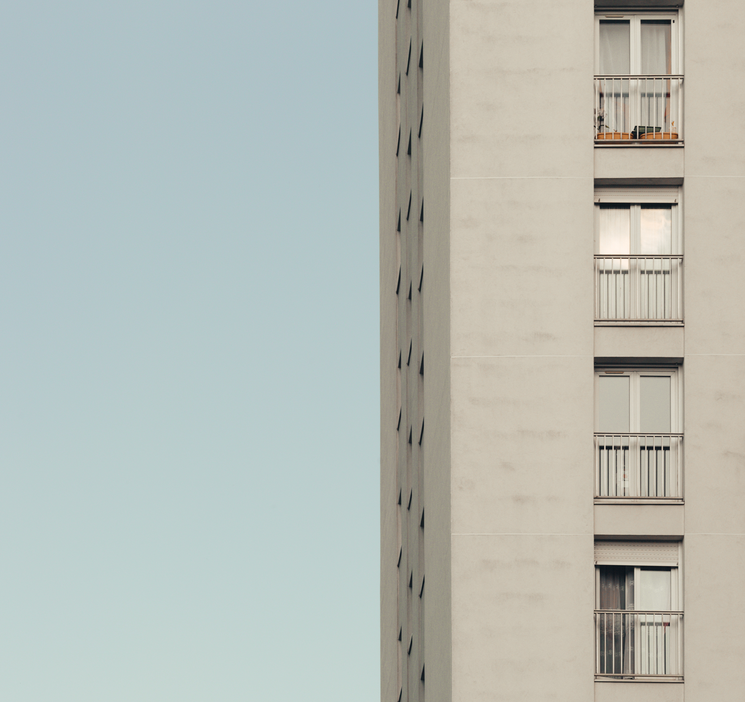 Bellevue Belleville, urban detail of the Belleville district, Paris, personal series, photography by Germain Gilbert, Époque studio - 10