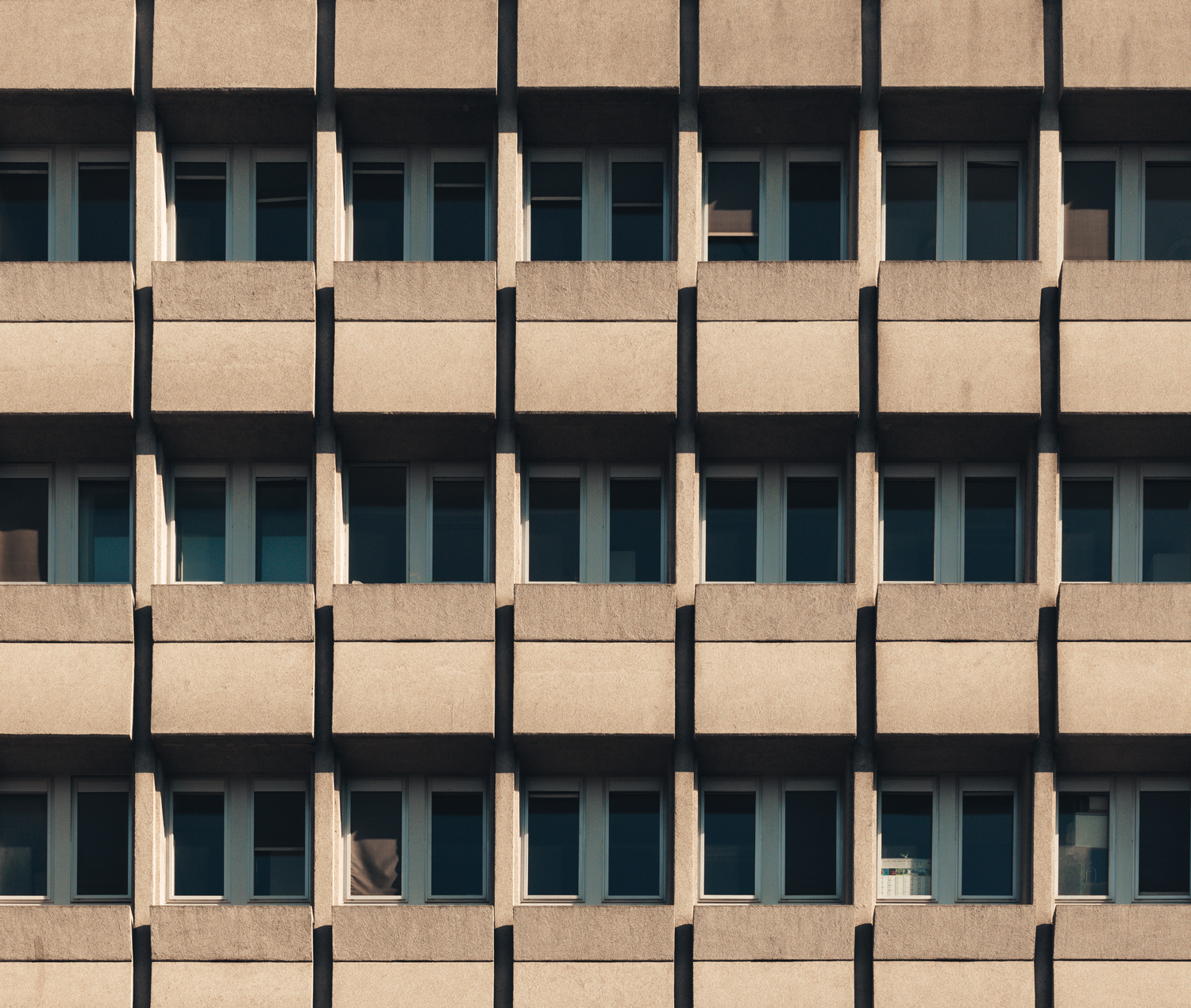 Bellevue Belleville, urban detail of the Belleville district, Paris, personal series, photography by Germain Gilbert, Époque studio - 22
